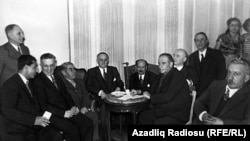 M.Ə.Rəsulzadə Ankarada siyasi mühacirlər arasında – 1950-ci illər