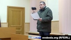 Павал Левінаў — відэаапэратар на ўласным працэсе