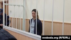 Вольга Сьцяпанава падчас суду