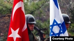 Türkiyə və İsrael bayraqları